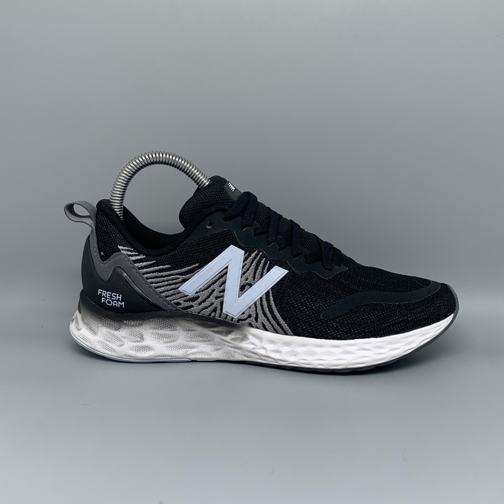 New Balance Fresh Foam Tempo Black‎ White Running Shoes WTMPOBK Women’s Sz 7 NWT - Picture 7 of 10